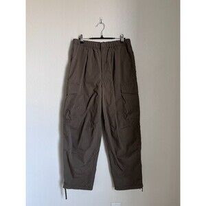 Uniqlo Men's Wide Parachute Cargo Pants in Brown Size MEDIUM